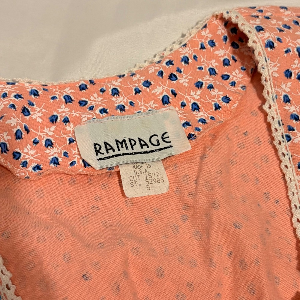 Vintage RAMPAGE Pink Floral Skirt with dainty print and lace detailing - Picture 9 of 16